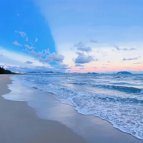 Bầu trời mây trắng ánh sáng tự nhiên cảm giác tự do dễ chịu