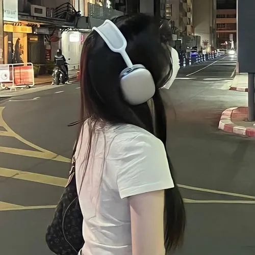 66 ảnh Avatar Gái Đẹp Quay Lưng che mặt (người thật) đầy sâu lắng kích thích tò mò