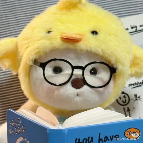 Gấu pastel hiền trong bố cục cận mặt ánh sáng mềm