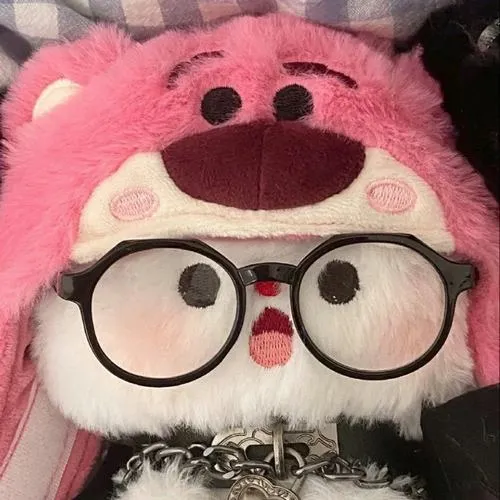 Ảnh đại diện gấu dâu hiền lành thân thiện đường nét tròn nền trơn.