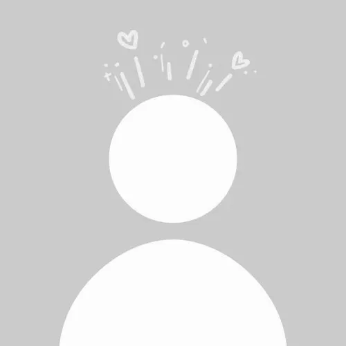 Màu sắc trắng xám tạo tổng thể avatar trung lập.