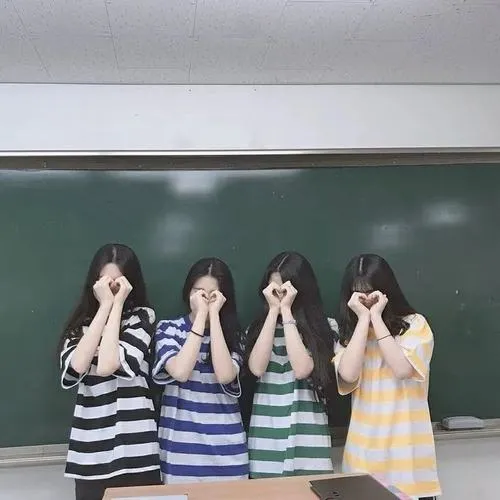 Ảnh profile team với crop ảnh chuẩn giúp rõ mặt từng người.