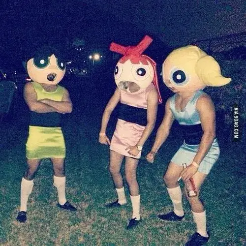 Ảnh profile hình đại diện nhóm mang độ tương phản vừa phải.