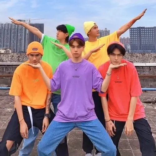 Hình đại diện avatar tập thể thể hiện nền làm nổi chủ thể.