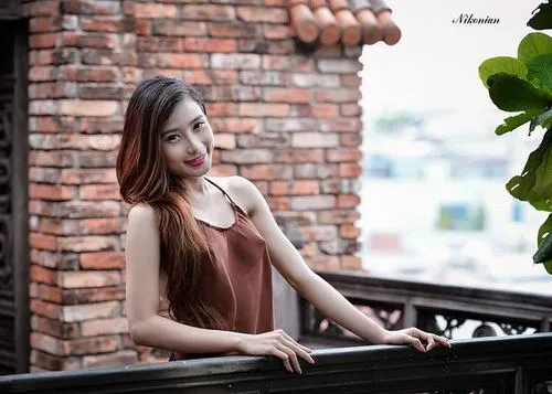 Tranh khỏa thân điện ảnh tạo nhịp thở chậm.