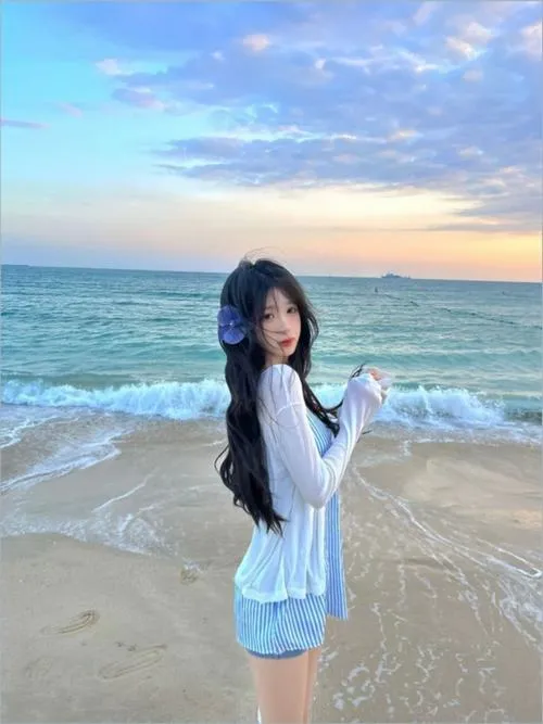 Pose ảnh biển sử dụng ngược sáng tăng chiều sâu thị giác.