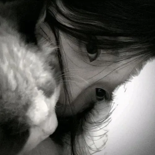 Ảnh đại diện gái xinh thể hiện không lộ mặt vẫn xinh