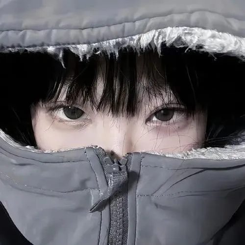 Ảnh profile nữ che mặt dành cho vibe lạnh mà không hề khó gần