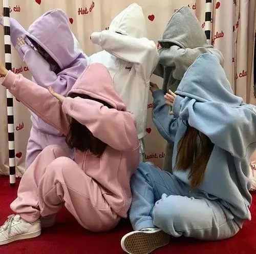 Ảnh trang cá nhân avatar nhóm cá tính nhấn phong cách nghệ thuật