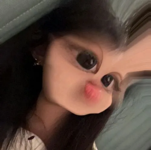 Hình đại diện ngầu cô ấy vô cảm bố cục chính diện