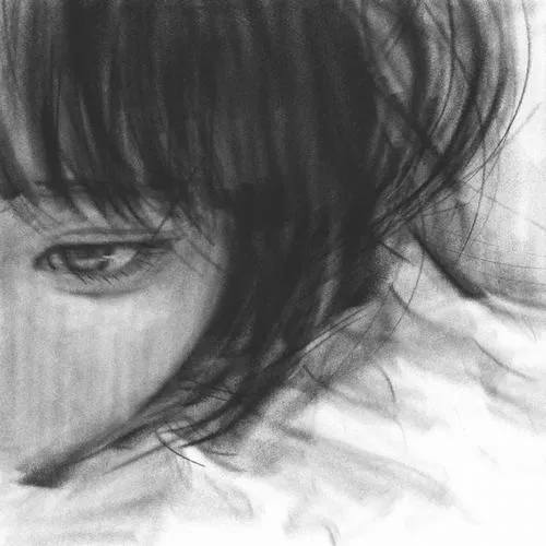 Ảnh avatar Facebook nửa mặt chìm trong bóng và vệt ướt bắt sáng