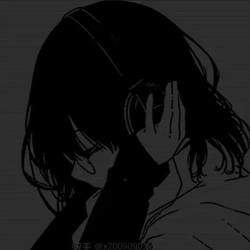 Ảnh avatar Facebook vệt nhòe bám khóe miệng rệu rã