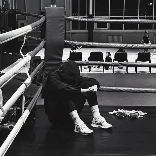 Ảnh profile anime buồn cho người thích sự im lặng và riêng tư