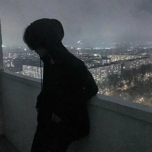 Ảnh cá nhân thể hiện ánh sáng cửa sổ mờ lệch