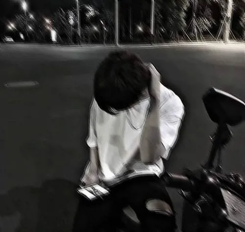 Hình avatar cute làm rõ ánh sáng mờ trên gương mặt