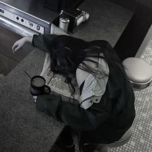 Biểu cảm dẫn dắt cảm xúc trầm trong không gian tĩnh