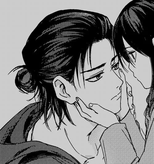 Ảnh profile đôi đen trắng thể hiện liên kết qua ánh mắt nhân vật sâu lắng