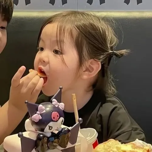 Ảnh đại diện đôi avatar phong cách Hàn trông mềm mại