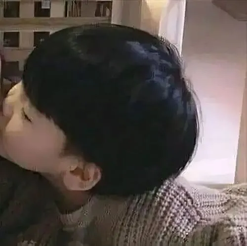 Hình avt cute ảnh đại diện dễ thương mang vibe trẻ thơ