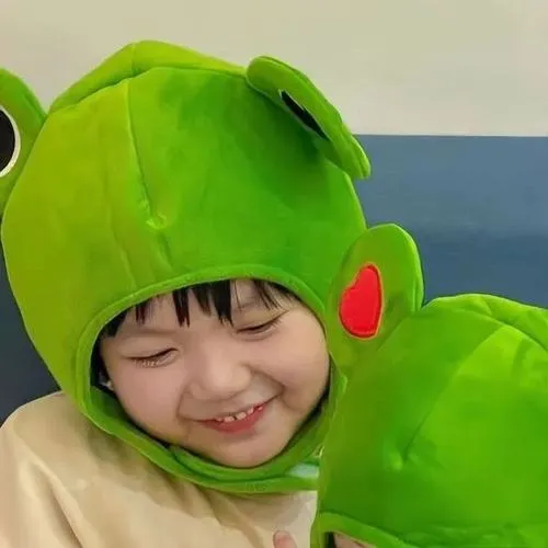 Hai em bé phối màu pastel cho cảm giác mềm mại