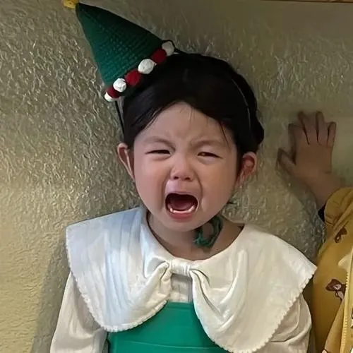 Hai em bé trong vibe gồm tổng thể chi tiết đáng yêu