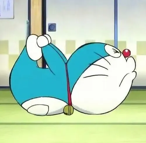 Ảnh đại diện Doraemon vô cảm với khóe miệng nhếch tinh nghịch