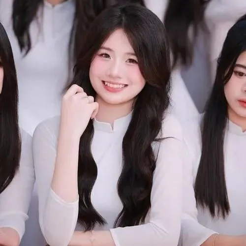 Avatar gái xinh k8 phong cách học đường nhìn là thấy trẻ trung liền