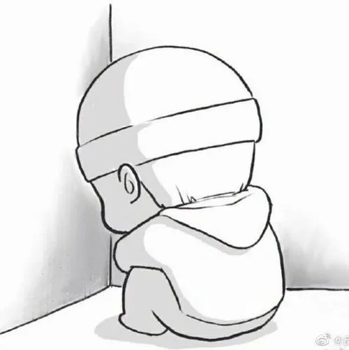 Nhóc chibi ngồi quay lưng ở góc tường, bóng đổ dài, cô đơn im ắng.