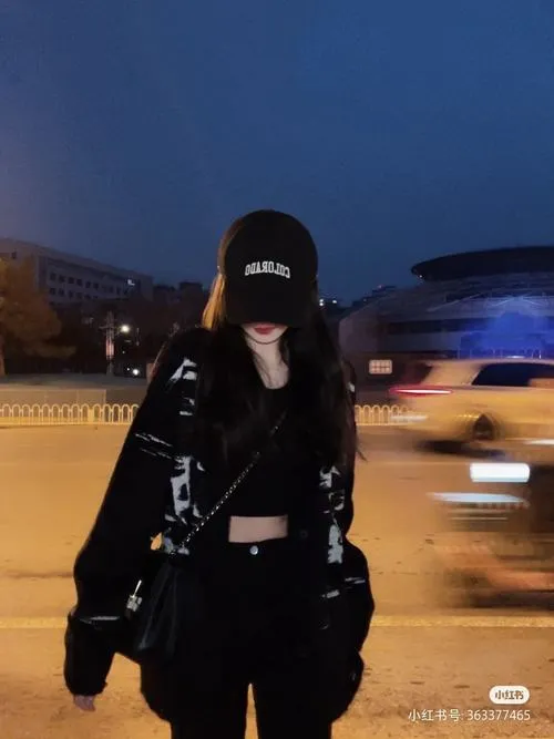 Nét đẹp không cần lộ mặt trong ảnh gái xinh che mặt ngầu