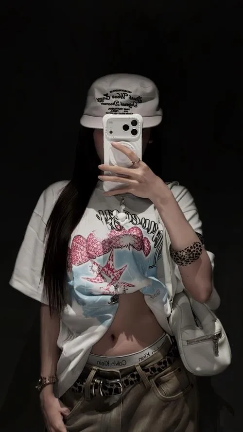 Gu ảnh gái xinh che mặt ngầu dành cho ai thích vibe bí ẩn