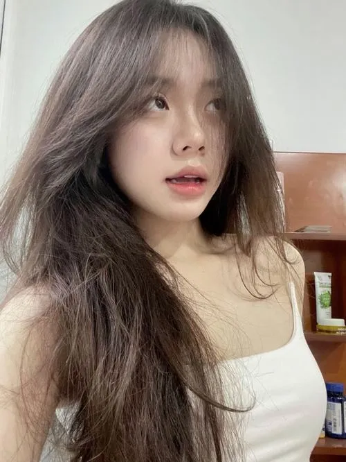 Cô gái xinh nhờ màu sắc hài hòa giàu cảm xúc