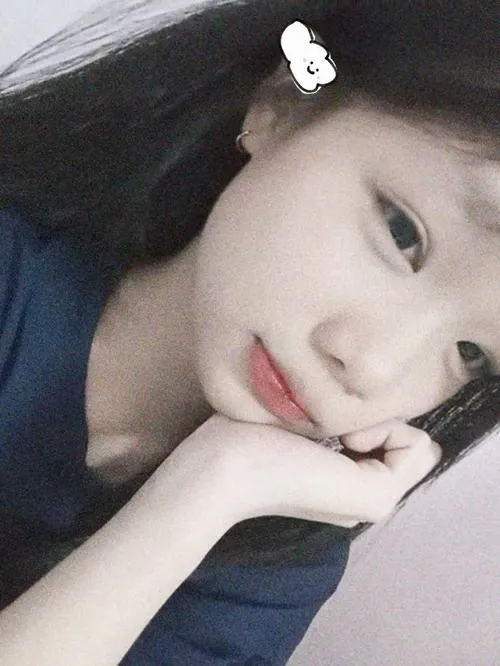 Phụ nữ đẹp với vẻ đẹp đời thường tinh tế