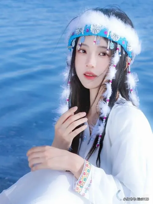 Ánh sáng và làn da làm nổi nét đẹp không son phấn đậm