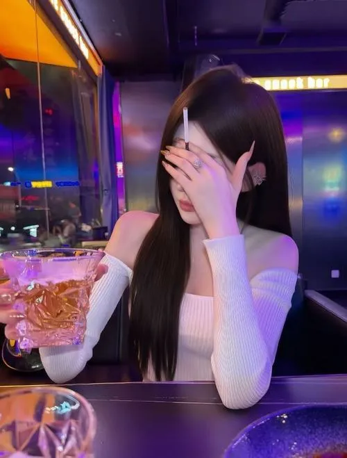 Phong cách Douyin ngọt ngào hợp visual nữ trẻ trung