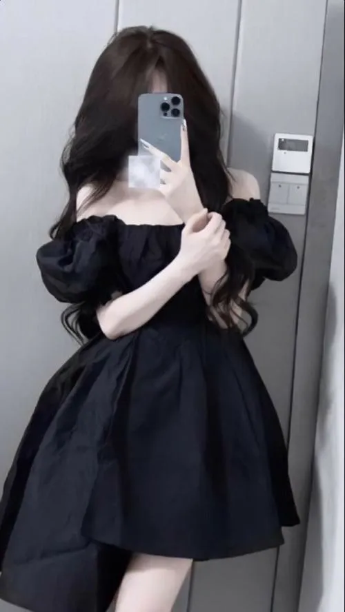 Gái đẹp ngầu trong phong cách retro toát lên sắc lạnh