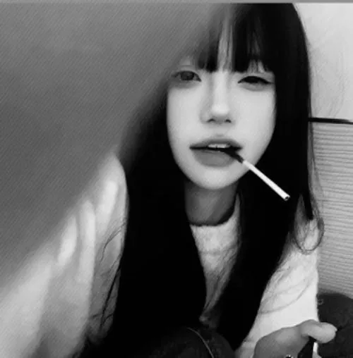 Vibe lạnh lùng gắn liền ánh mắt và biểu cảm dửng dưng