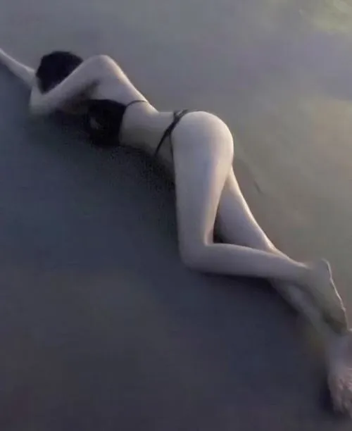 Loạt gái xinh tiktok mặc bikini body cuốn hút đúng gu nhiều chàng trai