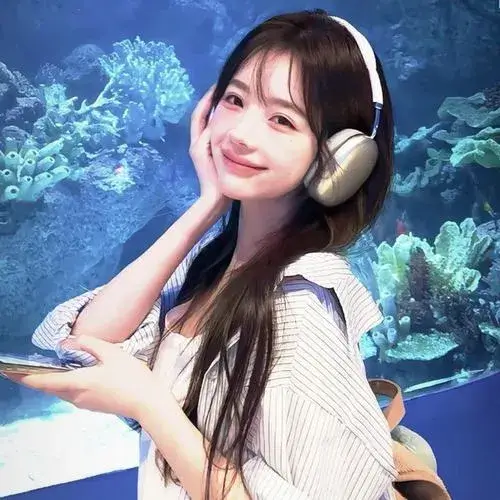 Gương mặt hài hòa tạo nét gái Hàn xinh gần gũi