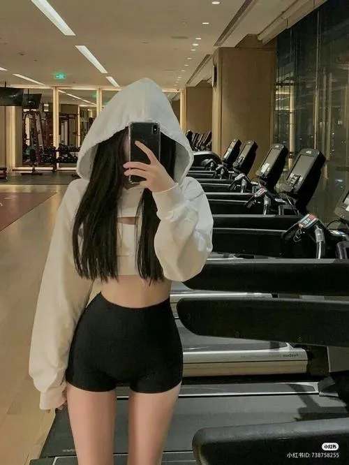 Tập gym giúp vóc dáng săn chắc và gái gym xinh thêm cuốn hút