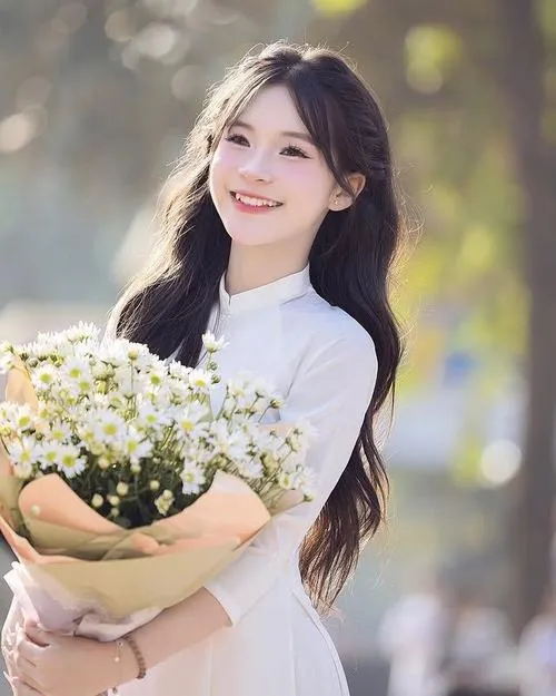 Khoảnh khắc gái xinh 2008 đậm chất học trò