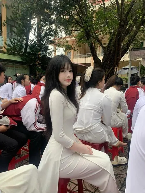 Vẻ đẹp gái dễ thương 2008 tạo thiện cảm nhẹ nhàng