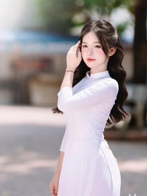 Bộ ảnh gái xinh 2008 áo dài mang cảm giác thanh xuân rất thật