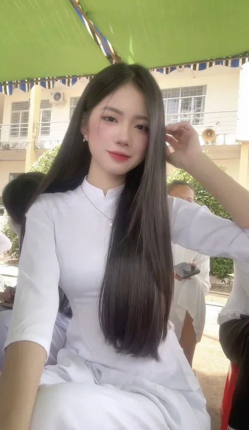 Bộ sưu tập ảnh gái xinh 2011 áo dài đúng gu thích sự nhẹ nhàng