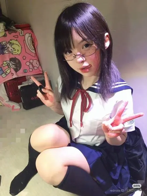 Vẻ đẹp tự nhiên của gái xinh 2k5 nhìn là thấy ngay chất sinh viên