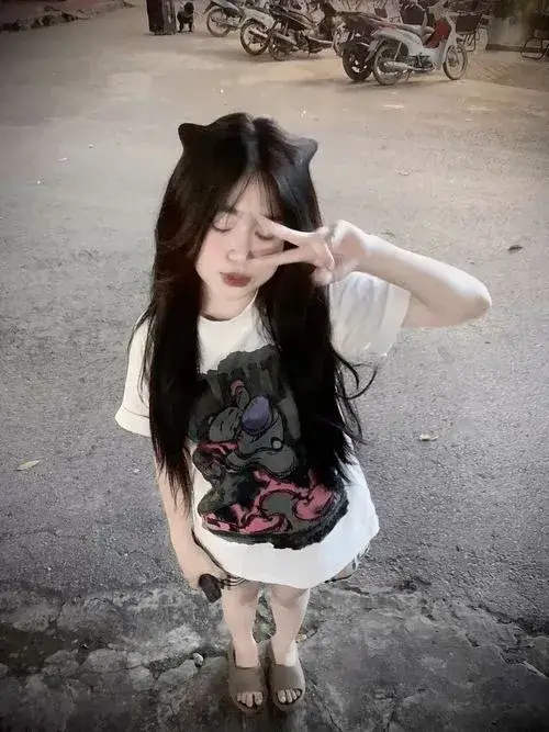 Gái xinh k5 với nét trong veo gây rung động thanh xuân