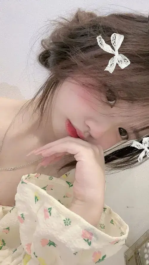 Gái xinh sinh năm 2005 gắn liền tuổi 21 và thanh xuân dịu dàng