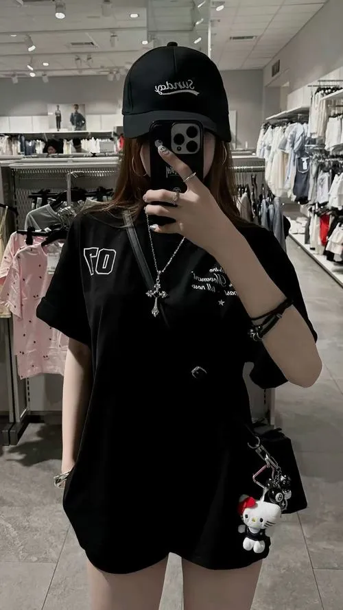 Cá tính bad girl nổi bật trong ảnh gái xinh che mặt