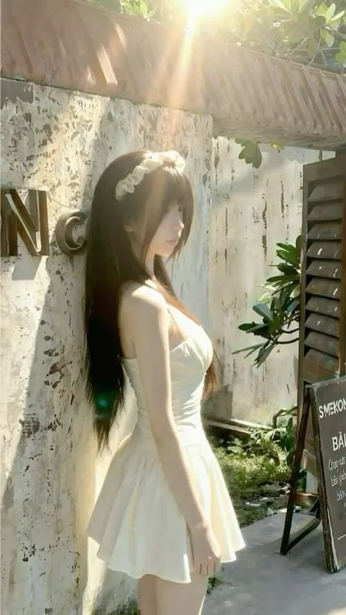 Bức ảnh có ánh sáng nền chủ thể làm nổi gái xinh