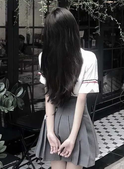 Gái xinh chụp dáng khoe dáng đẹp rất tinh tế