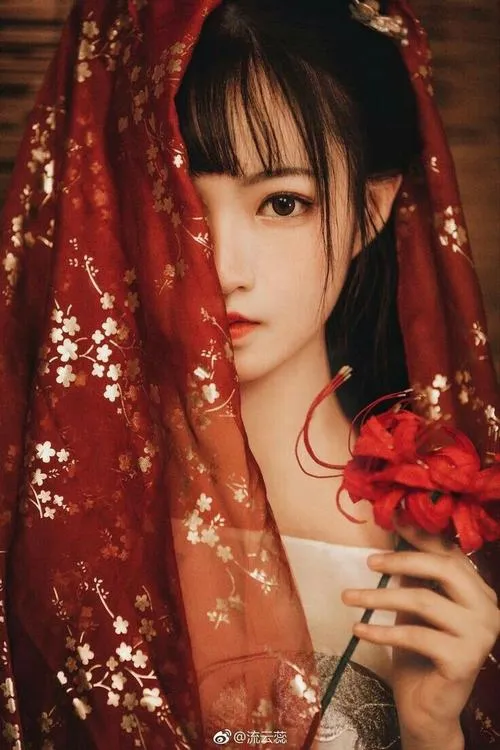 Nét thanh tao bao trùm gái xinh cổ trang Trung Hoa